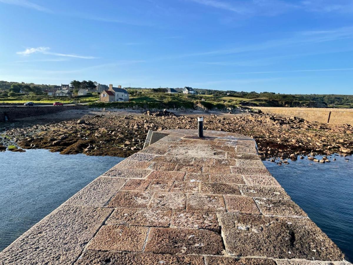 Au Petit Brick - Cosy Beachfront House Maupertus-sur-Mer Exteriör bild